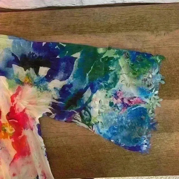 Mushka by Sienna Rose Watercolor Sheer Tunic Cut Out Fringe Size M - Picture 5 of 6